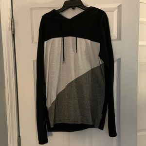 Black & White Hoodie long sleeve